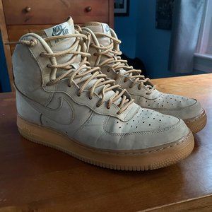 Nike Air Force 1 Suede